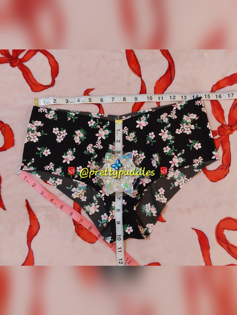 🌸 Sexy Illusions by Victoria's Secret Floral Print No-Show Cheeky Panty 🌸 - Picture 3 of 11